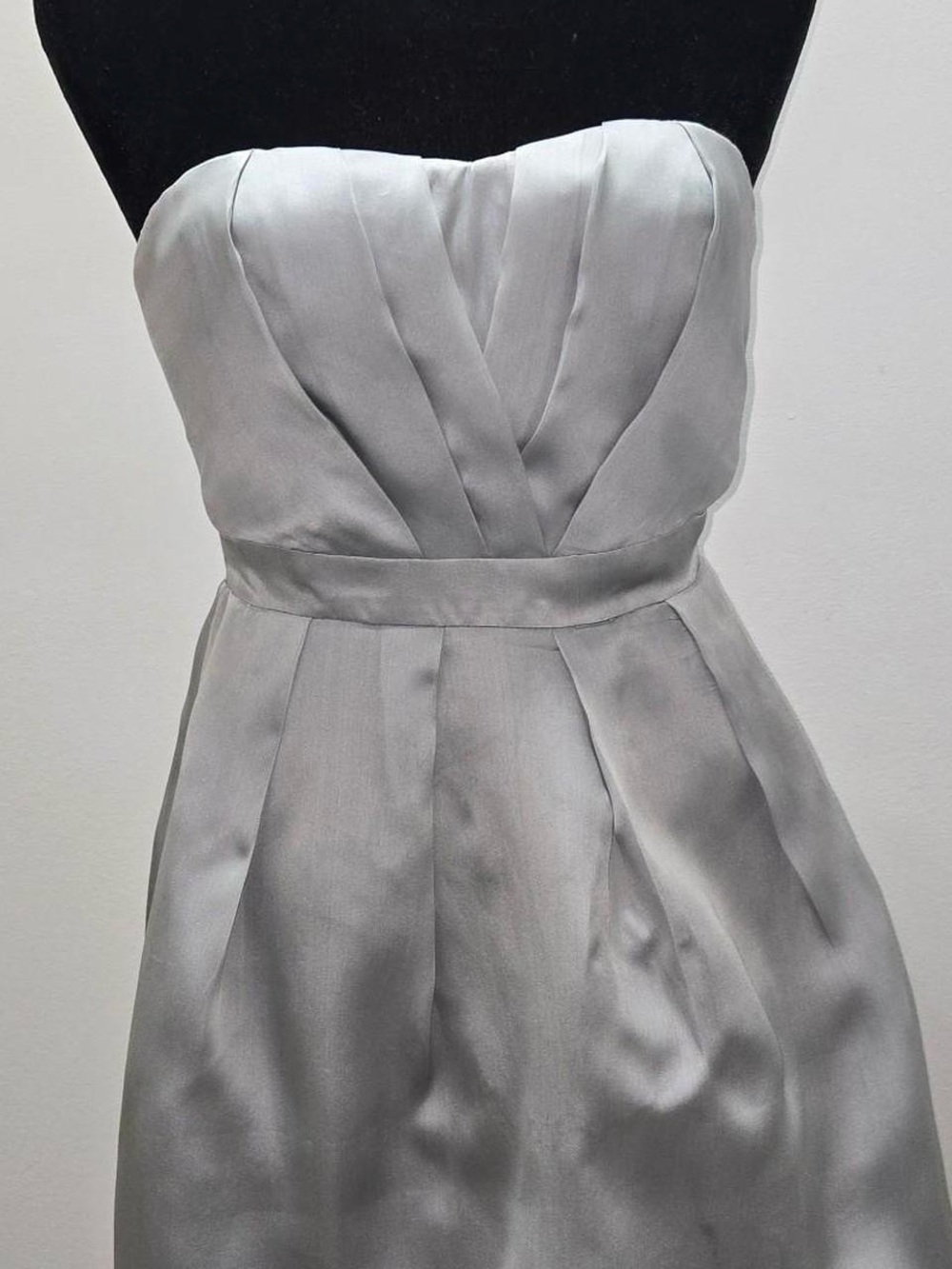 J. Crew Strapless Pleated Light Gray Satin Dress Size 2. 100% Silk